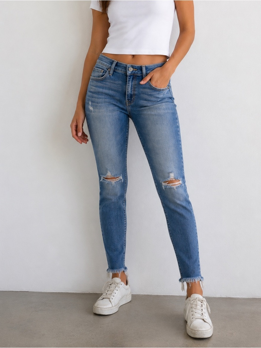 KanCan Los Angeles Distressed Skinny‎ Jeans Women's Size 28